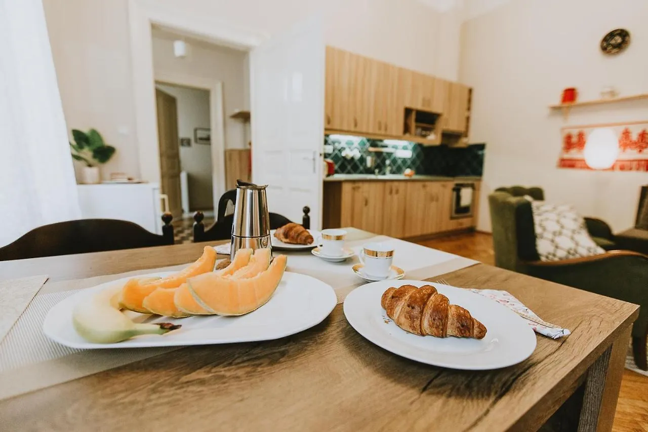 Budapest Folk Apartment 60Sm Spacious And Bright