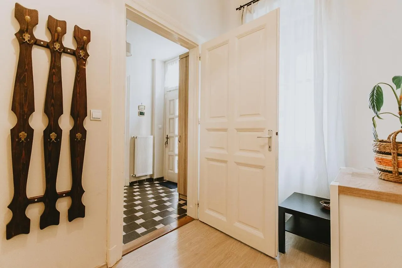 Budapest Folk Apartment 60Sm Spacious And Bright
