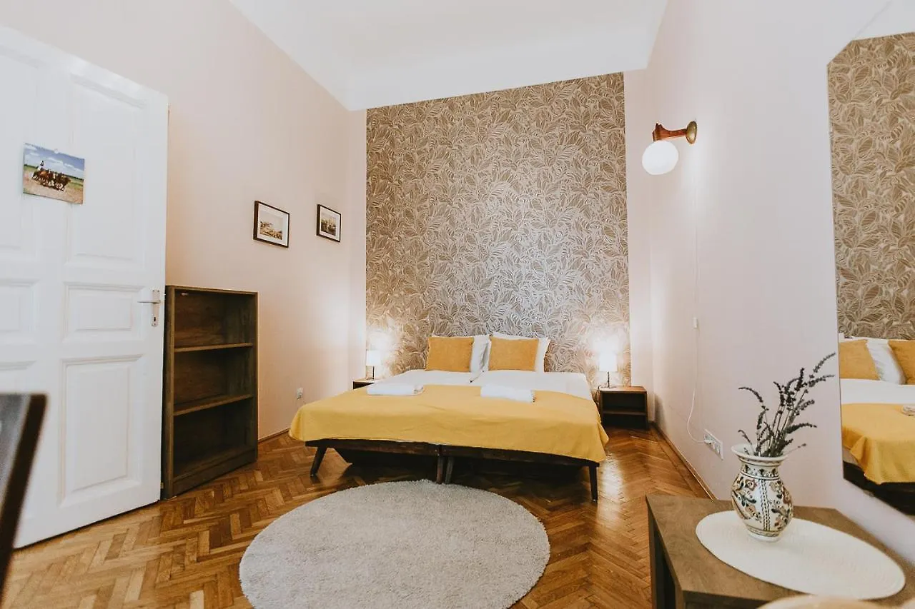 Budapest Folk Apartment 60Sm Spacious And Bright